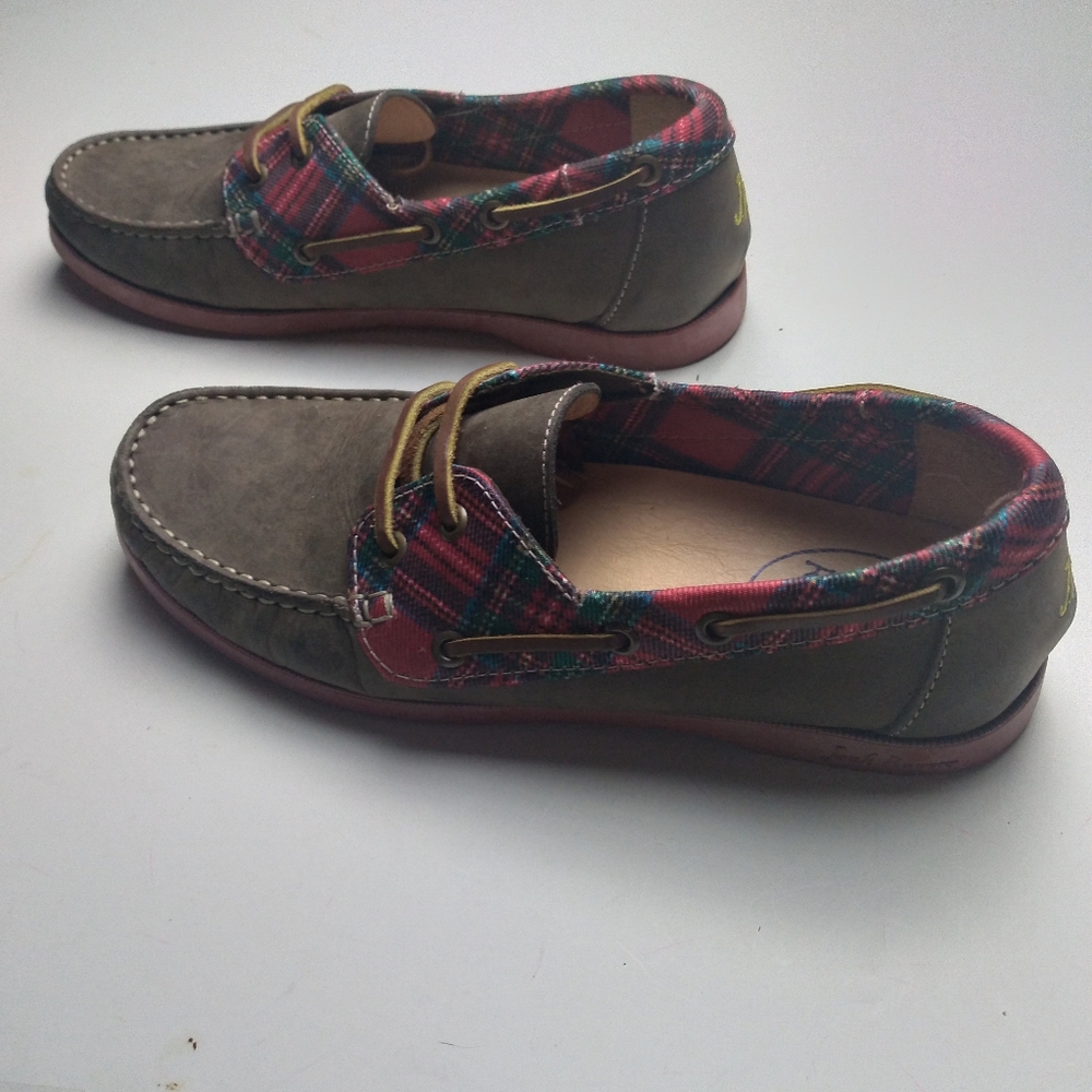 Jack Roger's men top slider boat plaid Easton Olive Brown size 7 .